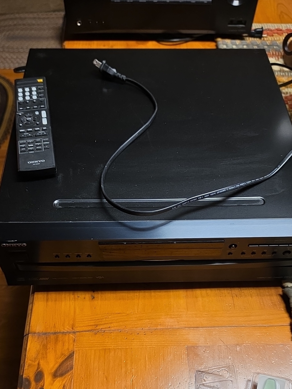 Onkyo Black Stereo 6 Disc CD Player with Remote